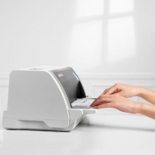 得力(deli)DL-950K針式打印機(jī)(稅務(wù)發(fā)票 出入庫發(fā)貨單票據(jù)打印機(jī))